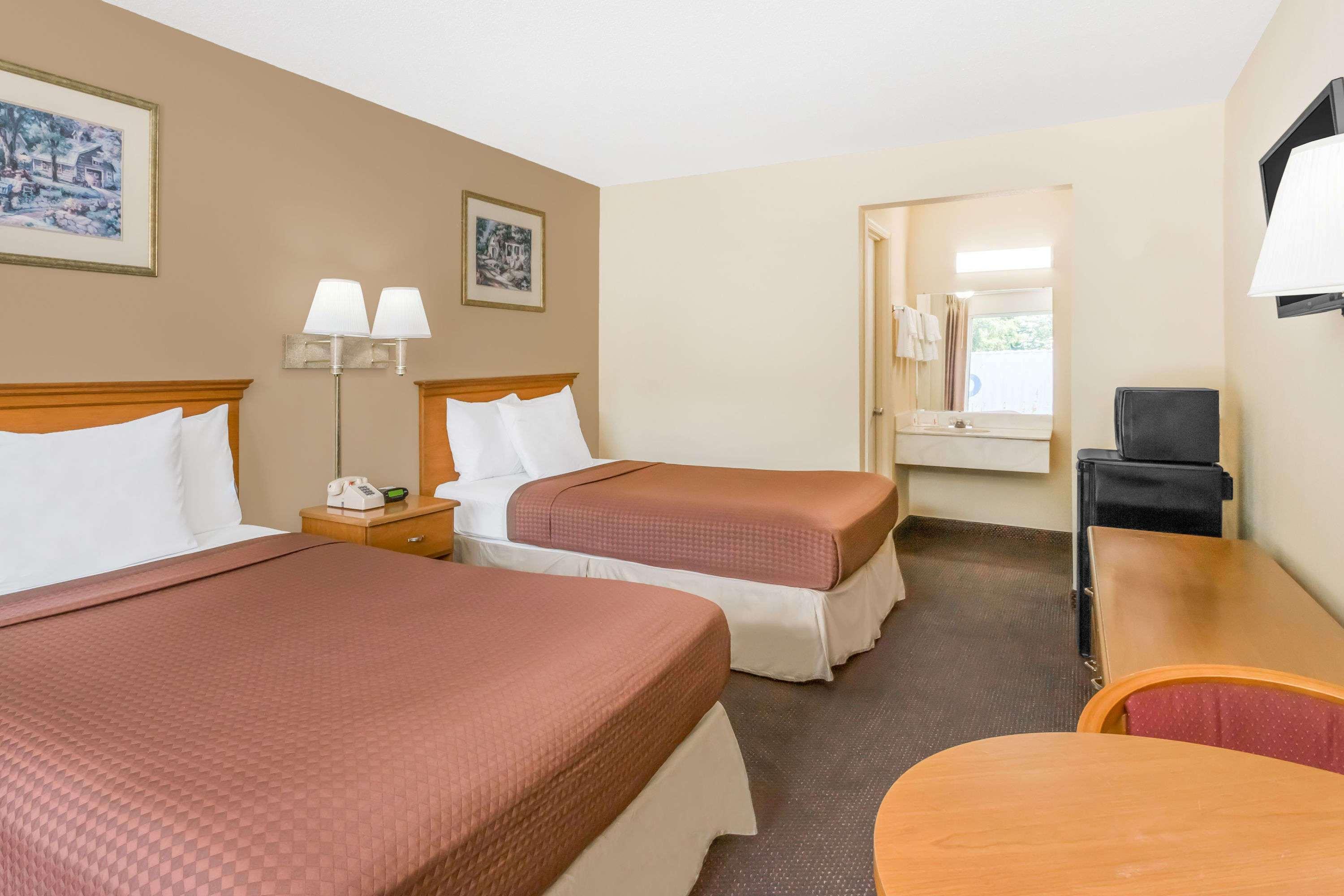Days Inn By Wyndham Christiansburg Kültér fotó