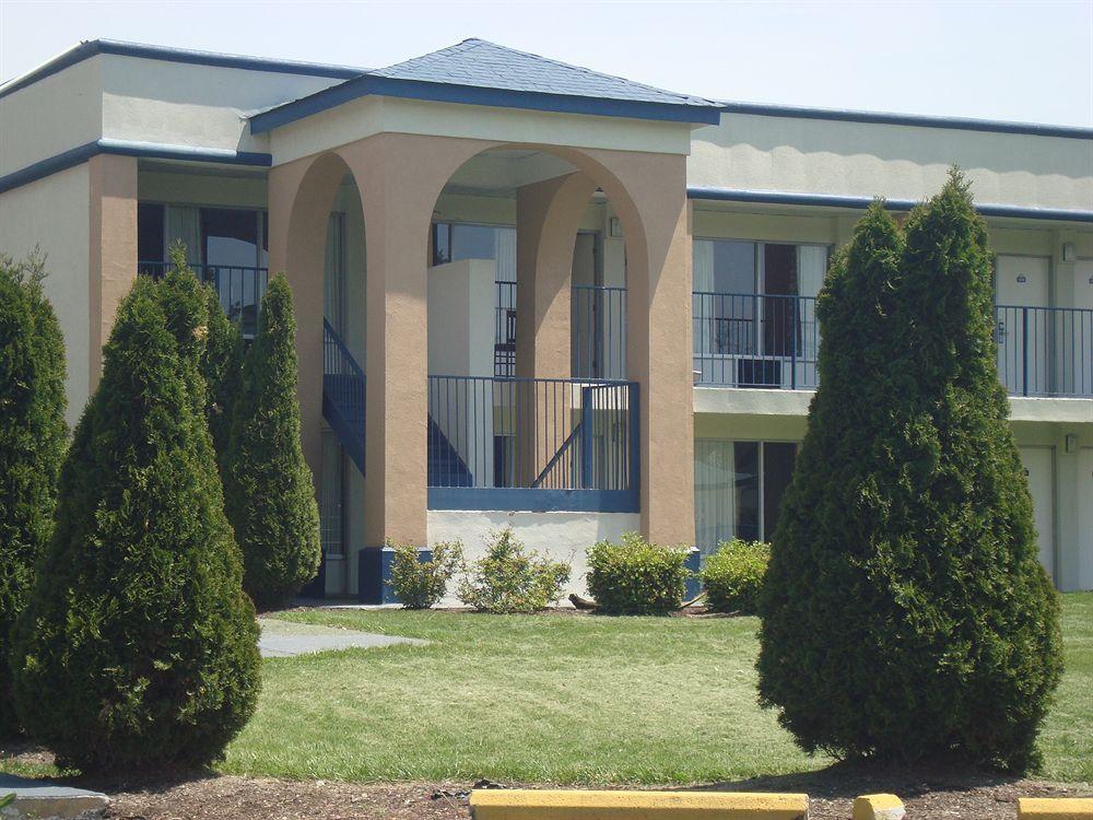 Days Inn By Wyndham Christiansburg Kültér fotó